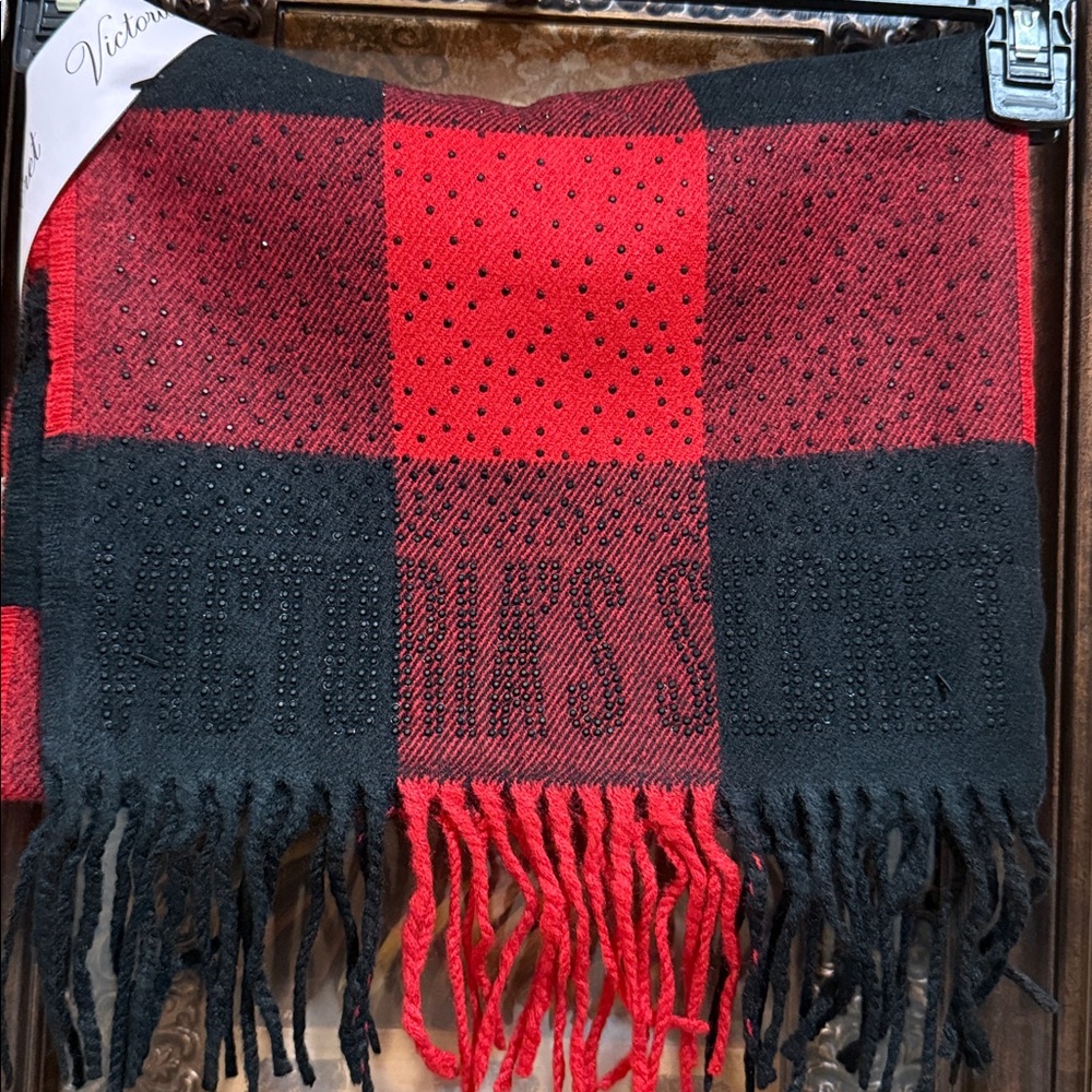 Victoria’s Secret Winter Angel Collection Sparkle Scarlet Buffalo Check Scarf